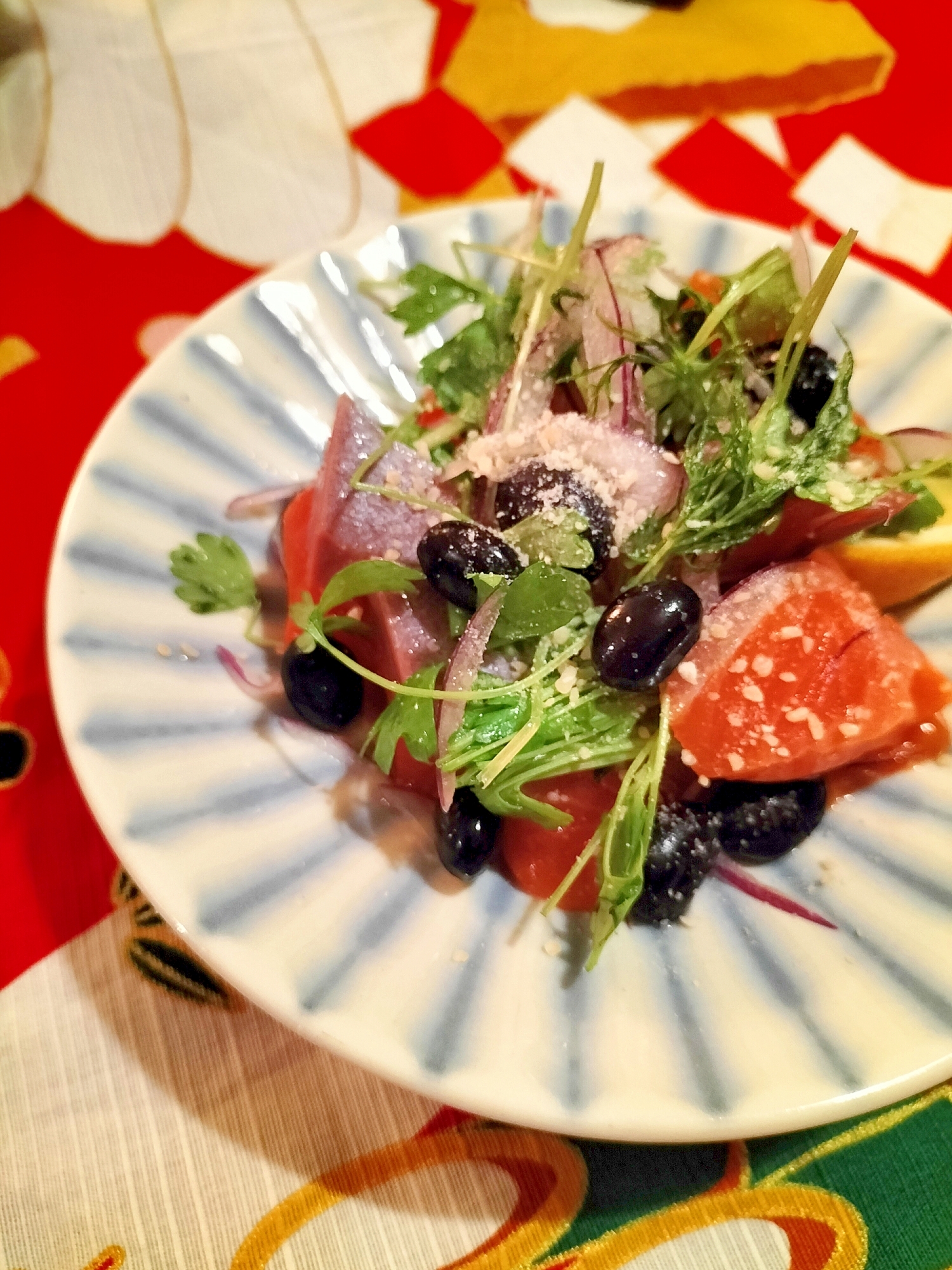 国産チーズと黒豆のサーモン和え♩