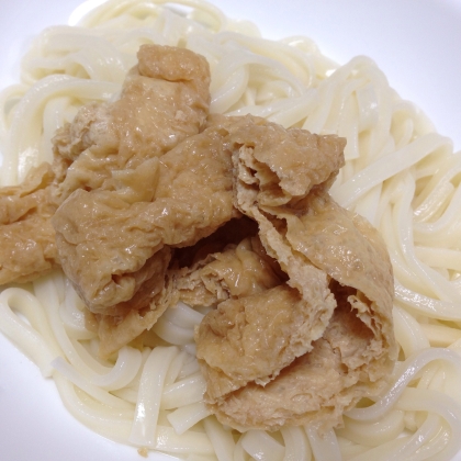 きつねと玉子ときゅうりの冷やしうどん