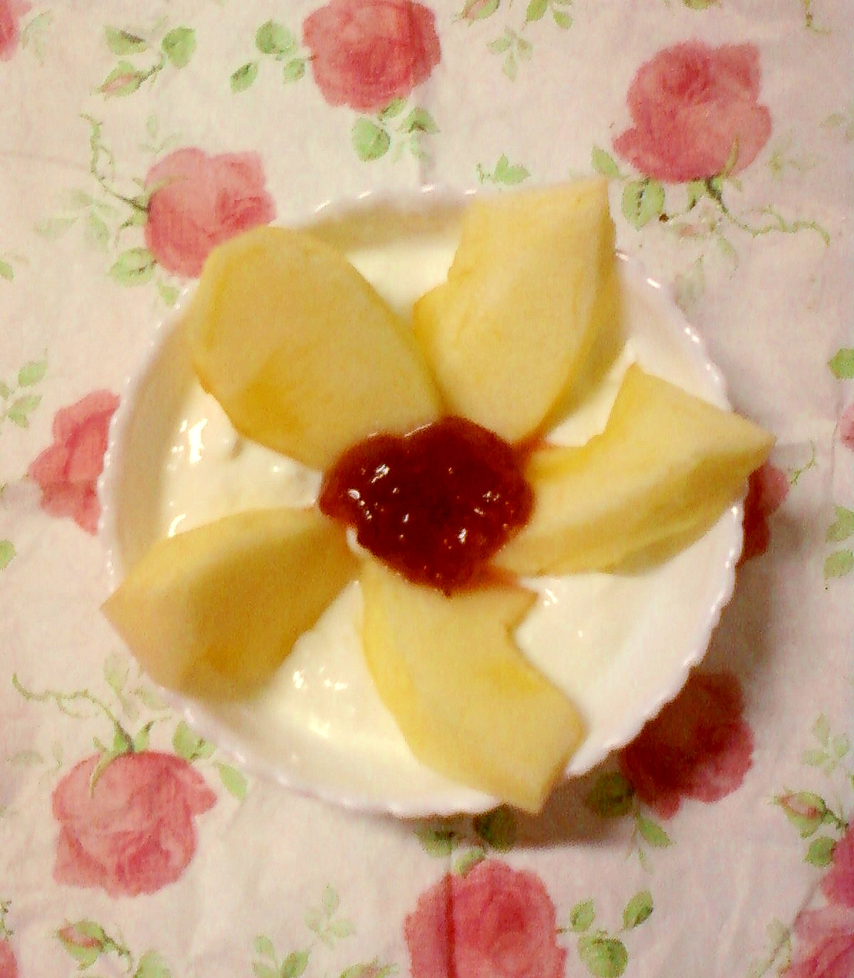 りんごレモンコラーゲン練乳イチゴジャムヨーグルト❤