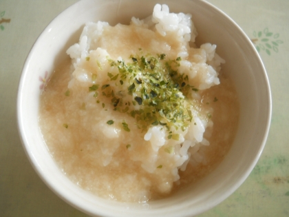 乙女さんこんばんは～(^o^)丿
最近、長芋がお安くなってきましたね。とろろご飯食べたくなって買ってきました～♪
やっぱり美味し～い❤青海苔もイイね★
ごち様❤