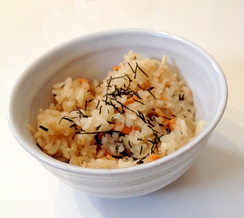 鮭とひじきの炊き込みご飯 レシピ・作り方 by ☆とっこ - 楽天レシピ