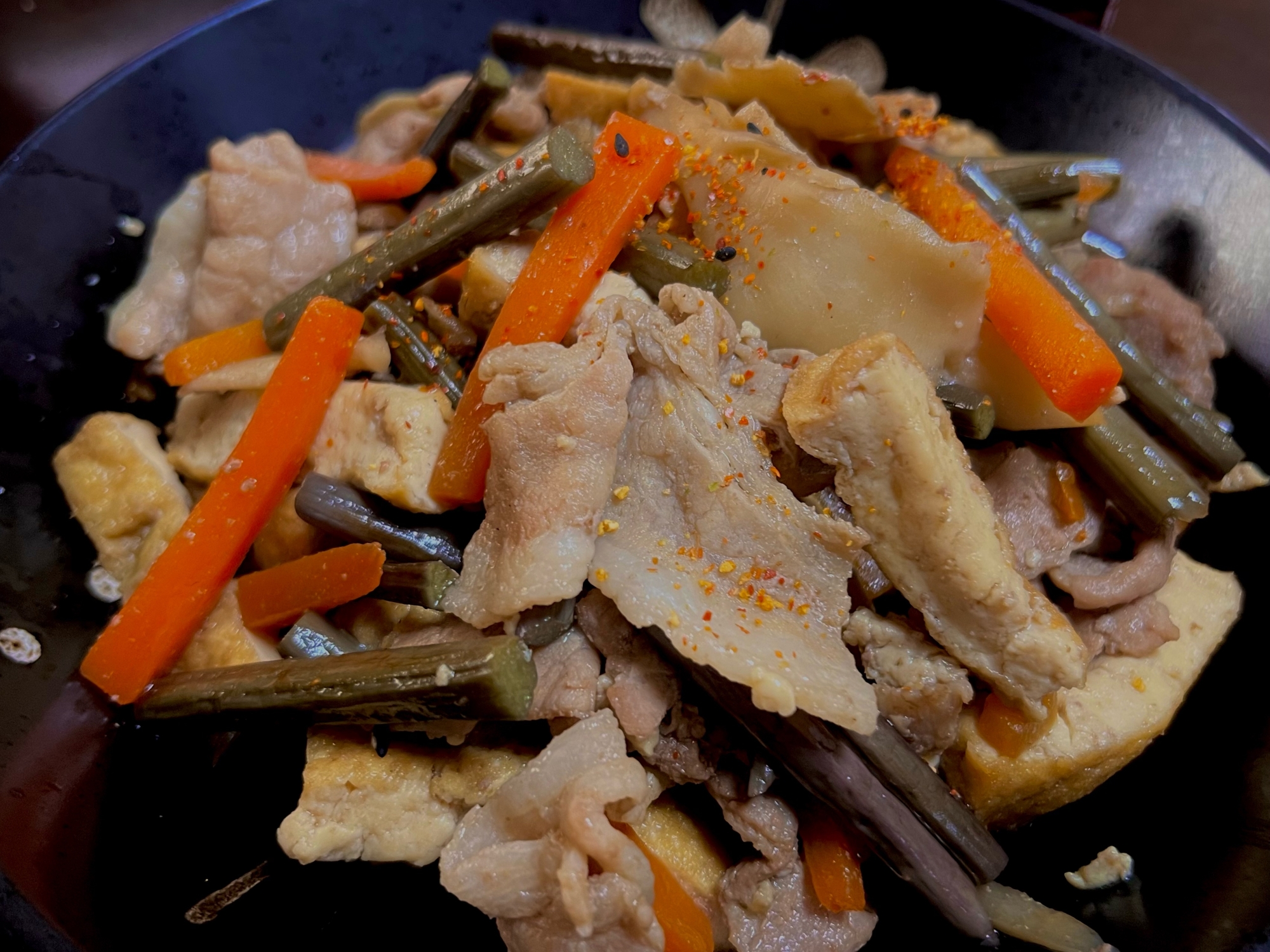 塩出し蕨(わらび)と豚肉の甘辛炒め煮