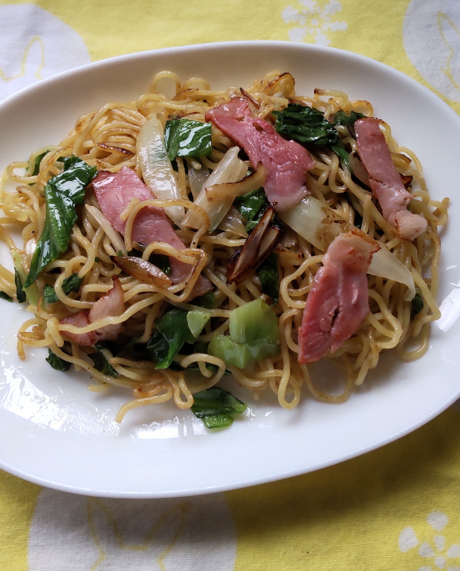 セロリの塩焼きそば♪
