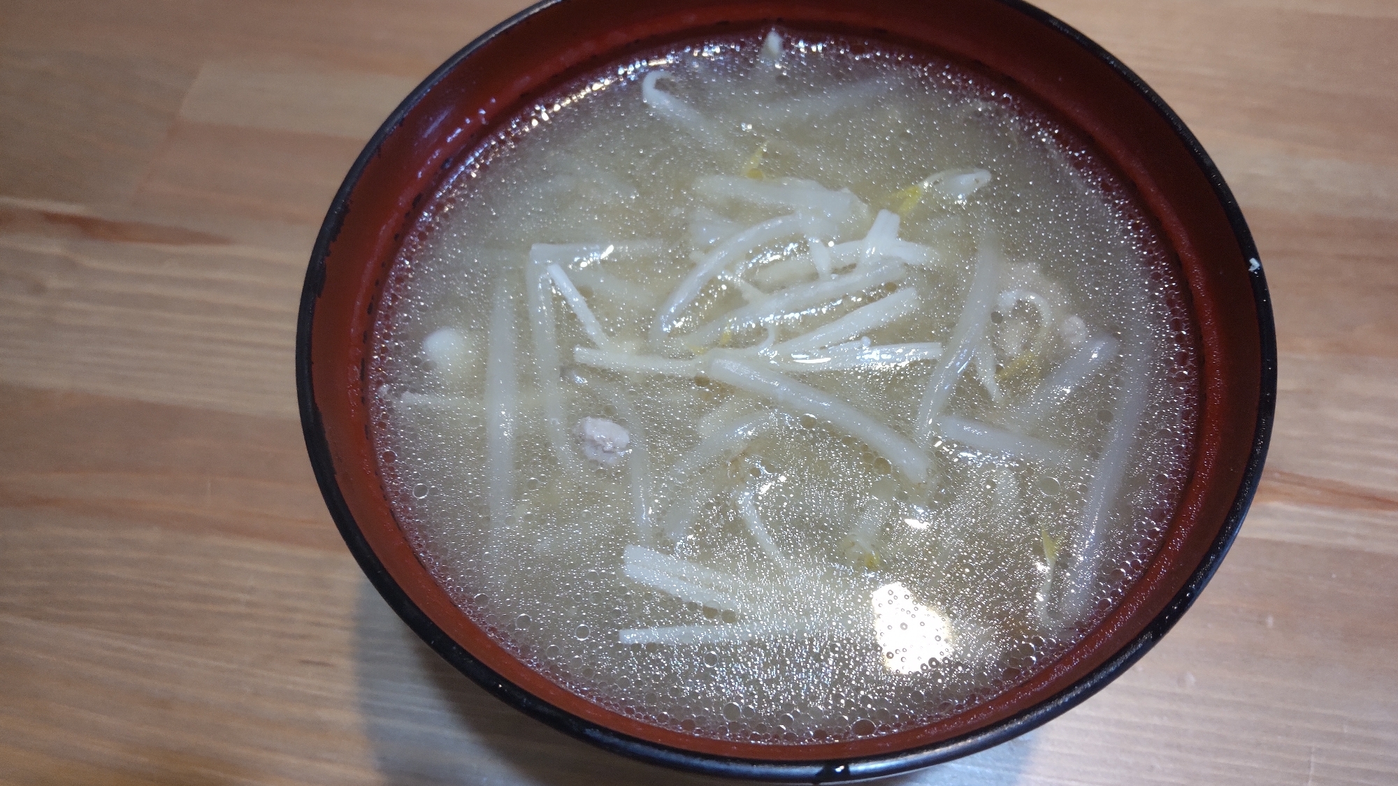 ホットクックで♪もやしとひき肉の味噌汁