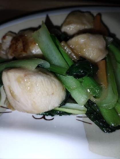 子供が喜ぶ(^^)鶏もも肉と小松菜の甘辛炒め♪