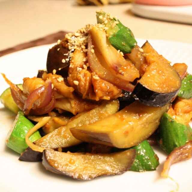 茄子と胡瓜の生姜味噌麩チャンプル