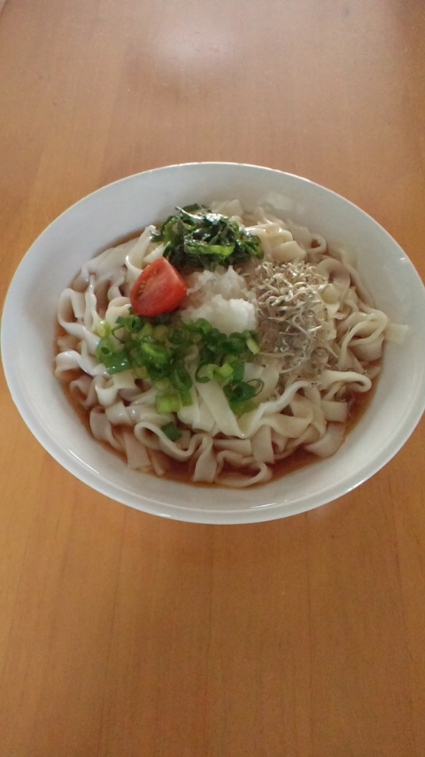 大根おろしでさっぱりきしめん