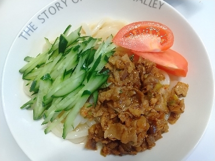 野菜庫にあった野菜を添えて♪甘辛のお肉が美味しかったです♪ごちそうさまです(^^)