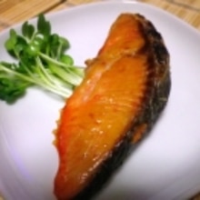 薄っすい塩鮭でも皮パリ中ふわしっとり焼き レシピ 作り方 By Johnny Bean 楽天レシピ 薄っすい塩鮭でも皮パリ中ふわしっとり焼き レシピ 作り方 By Johnny Bean 楽天レシピ
