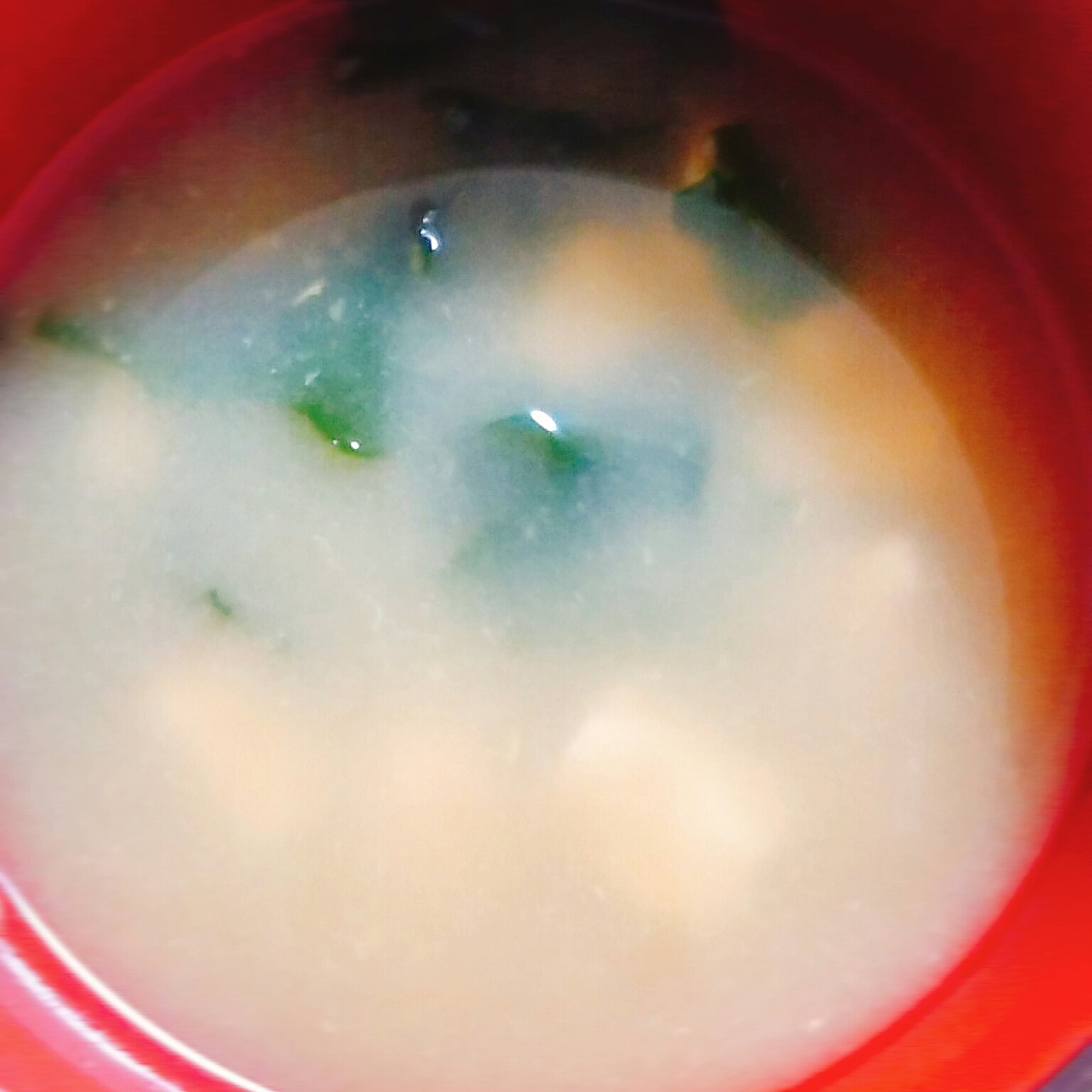 豆腐わかめ卵の味噌汁