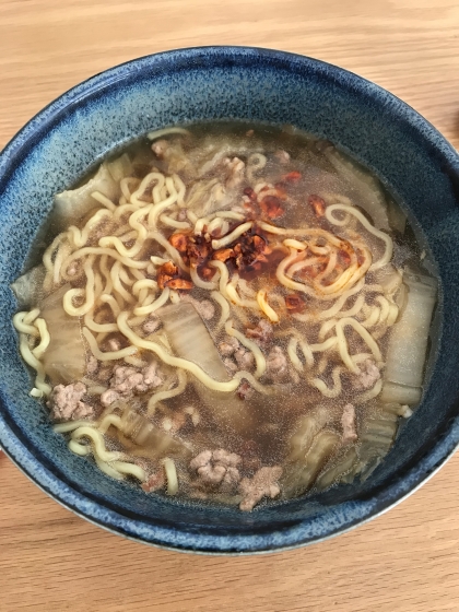 ラーメンにかけて食べました！あつあつトロトロで麺に絡んで美味しかったです。