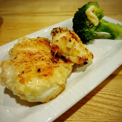 我が家のグリル弱火でもすぐ焦げてしまい…結局フライパンで焼きましたがおいしく出来ました！