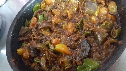 夏野菜のドライカレー