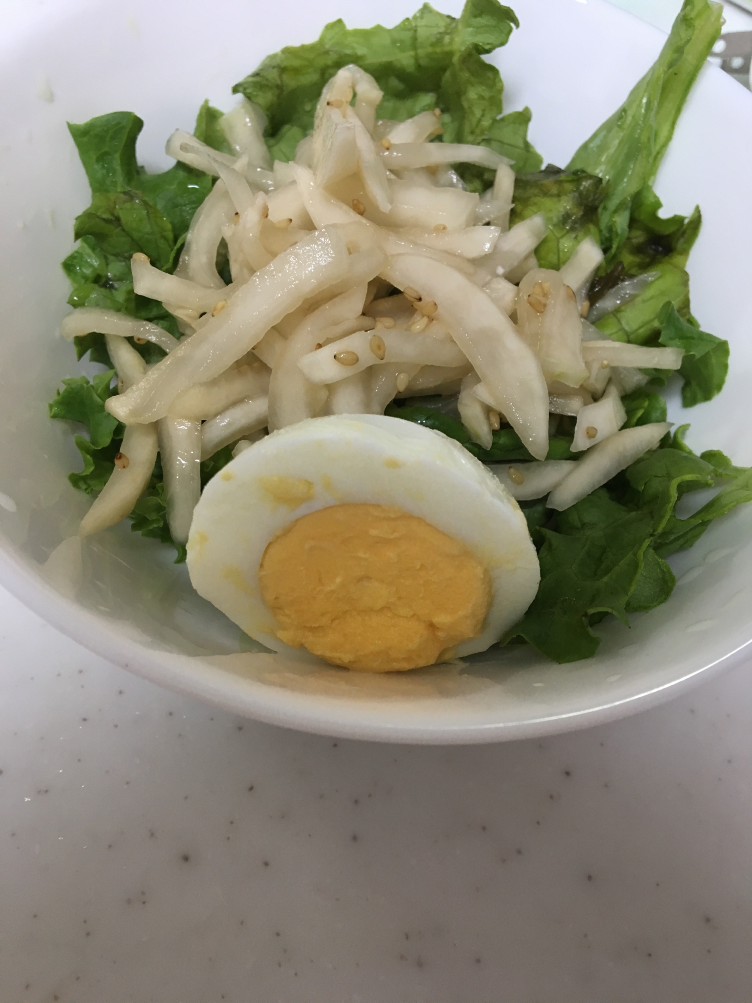 グリーンレタスと卵とかぶのサラダ(^^)