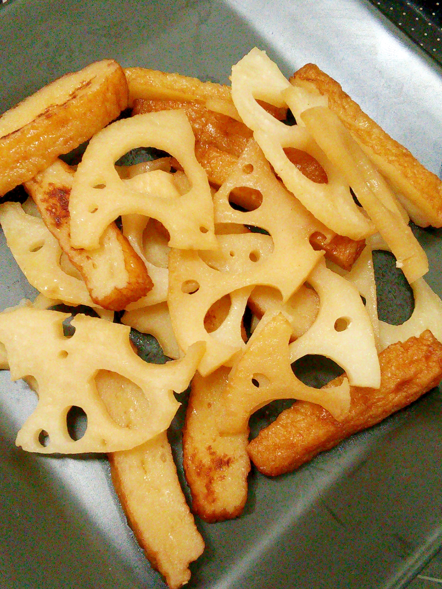 簡単♪おつまみ♪レンコンとさつま揚げの炒め煮