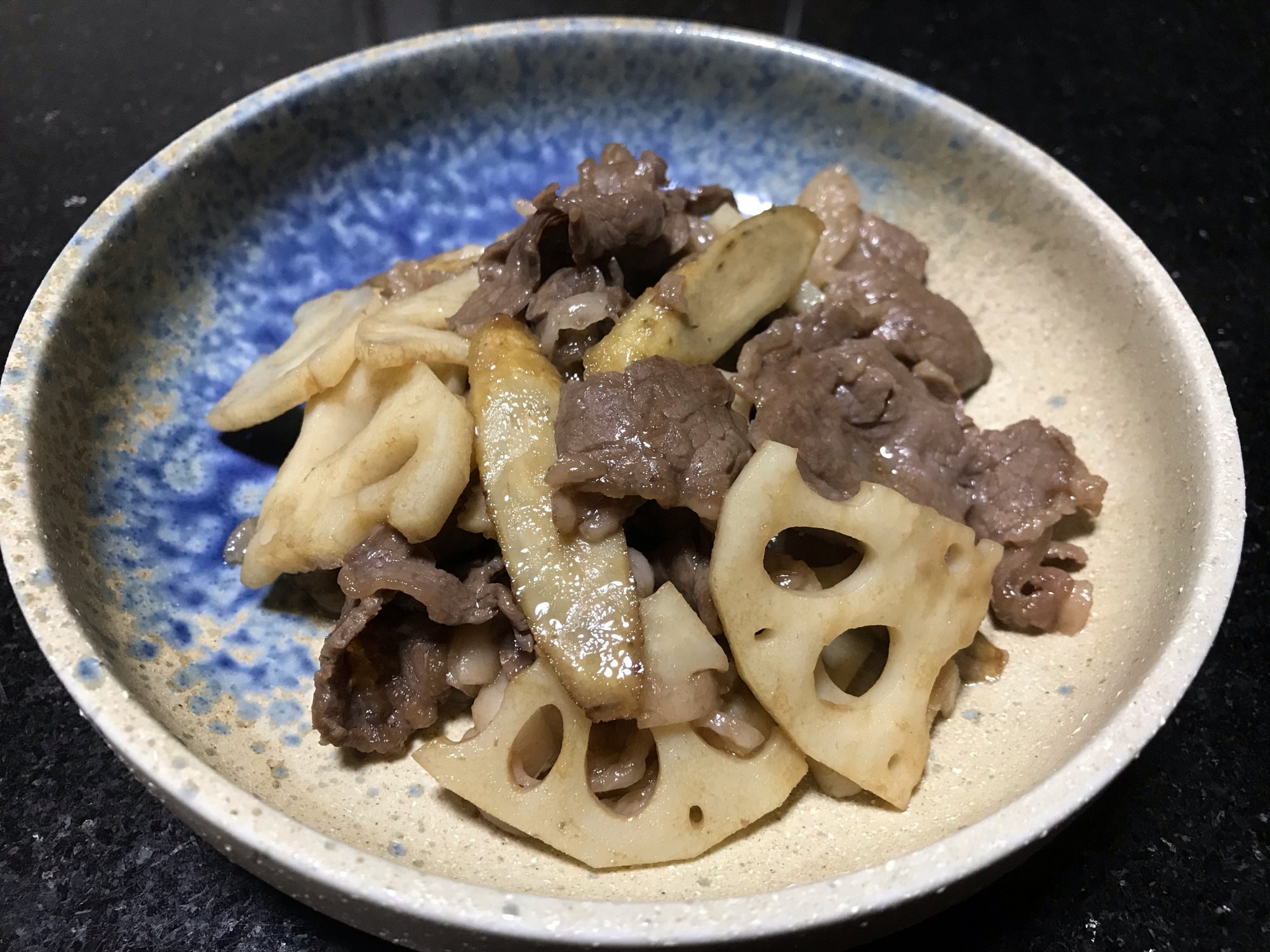 根菜と牛肉の炒め物