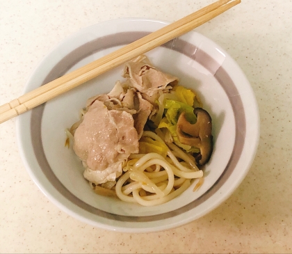 冷しゃぶとれんこんの冷やしぶっかけうどん