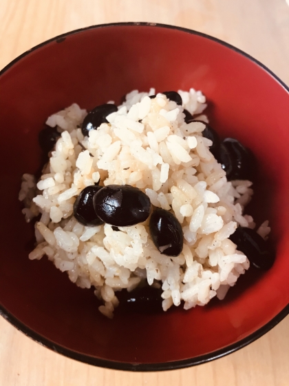 煎り黒豆の炊き込みご飯♪香ばしく簡単！