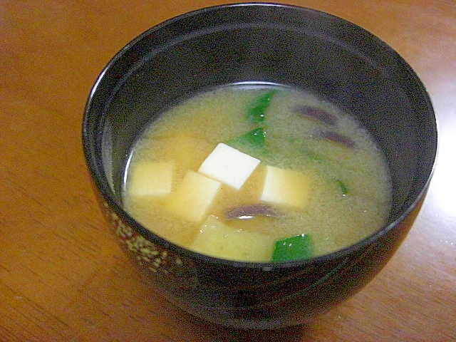 なすと小松菜と豆腐のお味噌汁 レシピ 作り方 By Tukuyo93 楽天レシピ なすと小松菜と豆腐のお味噌汁 レシピ 作り方 By Tukuyo93 楽天レシピ