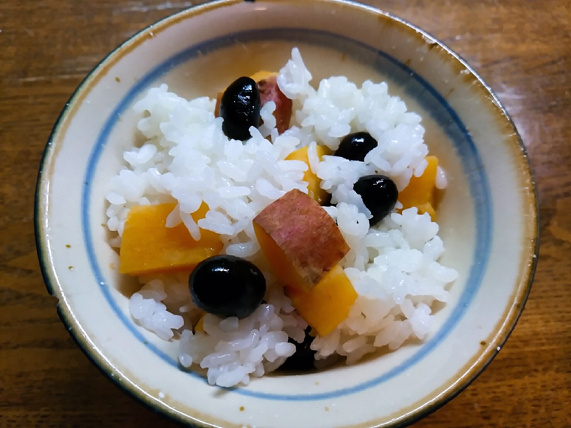 薩摩芋と黒豆の混ぜご飯
