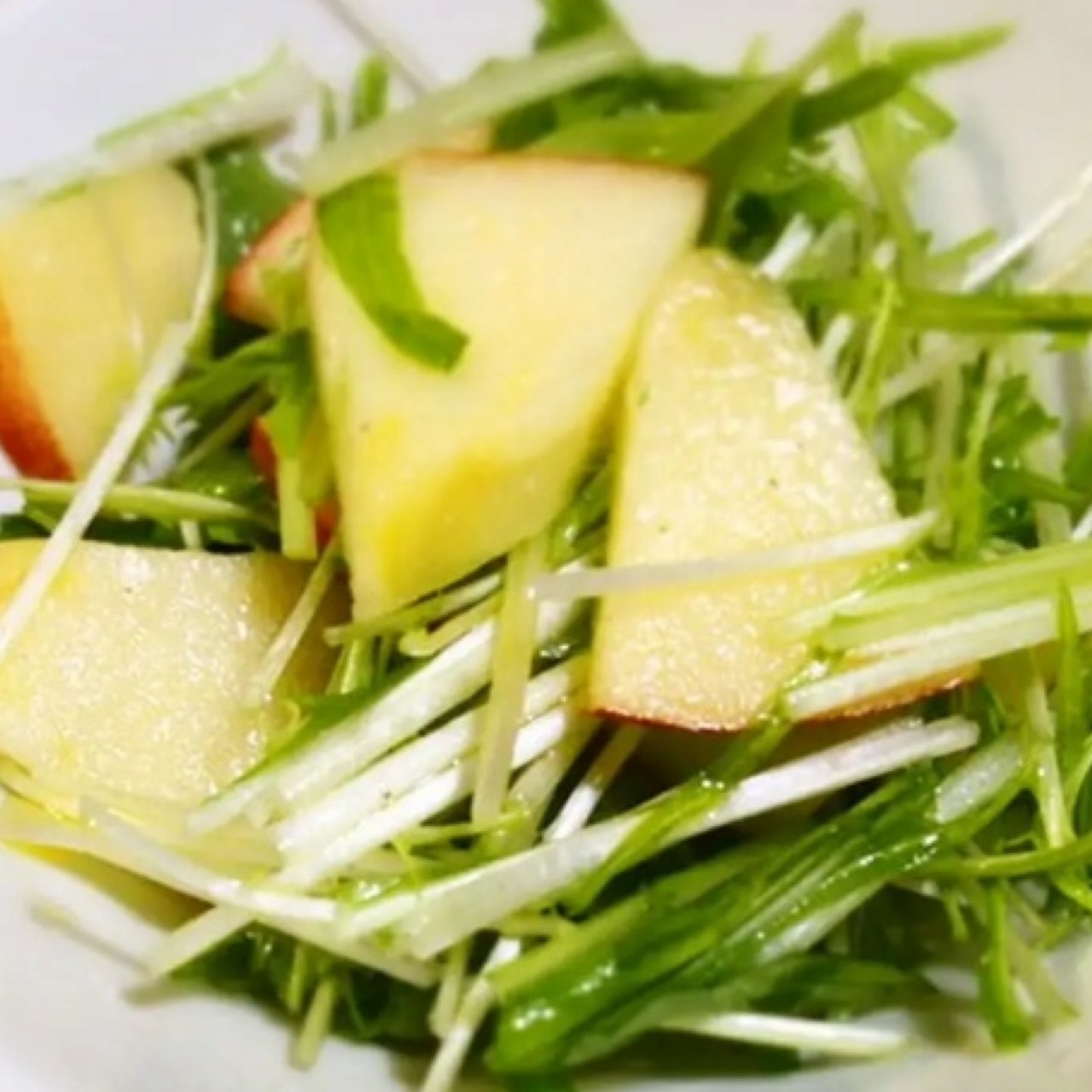 水菜と林檎のサラダ