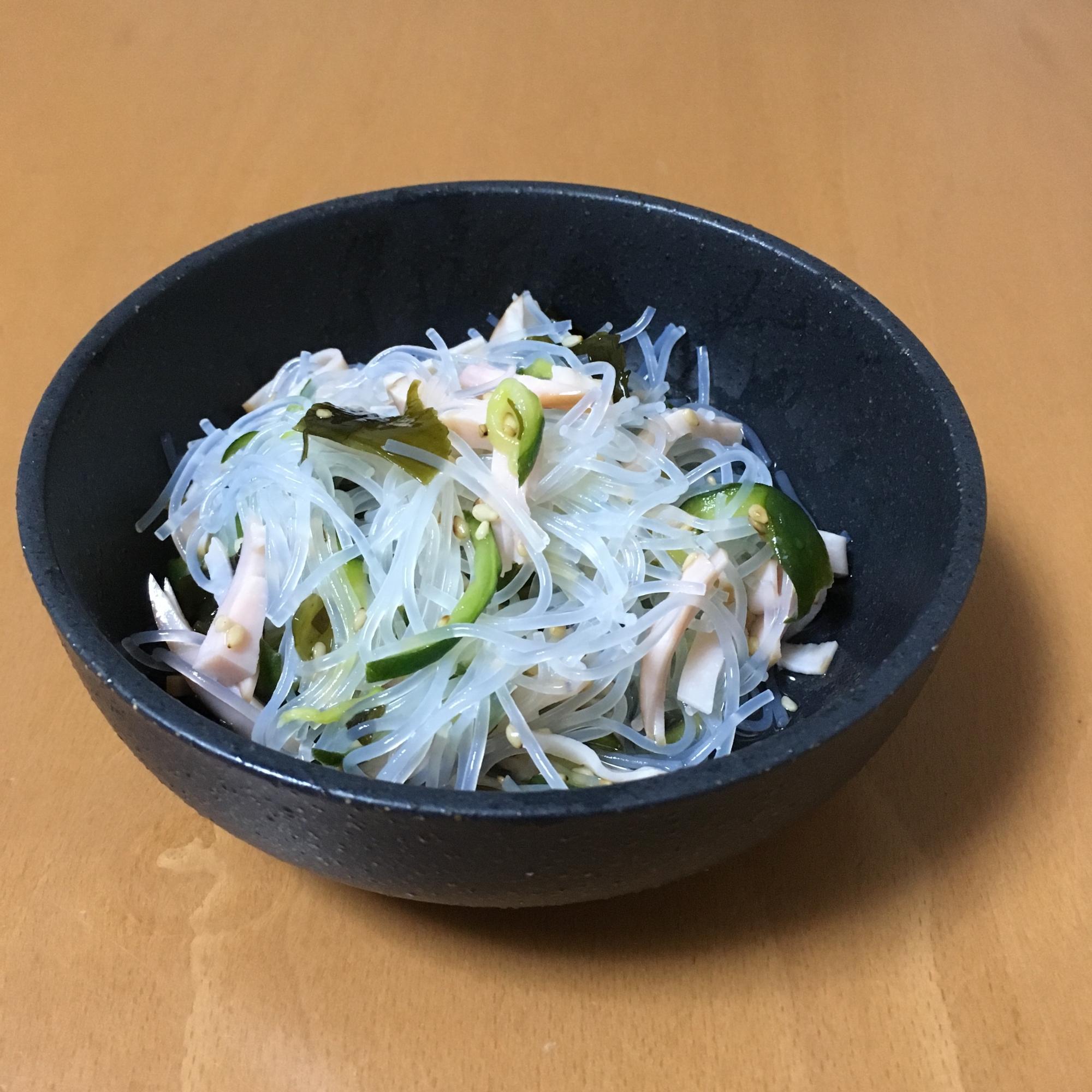 春雨ハムわかめの酢の物♪