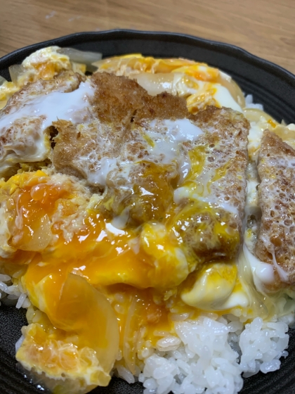 【めんつゆで手抜き】半熟卵のカツ丼