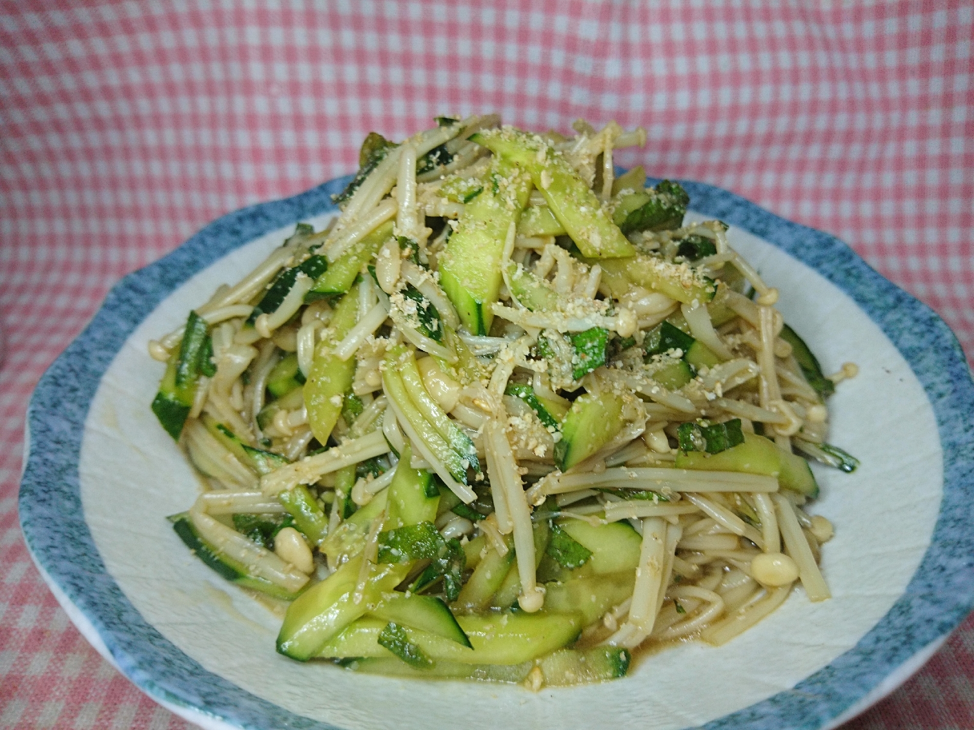 大葉が香る えのきときゅうりの和え物 副菜 レシピ 作り方 By あやめぇ 楽天レシピ 大葉が香る えのきときゅうりの和え物 副菜 レシピ 作り方 By あやめぇ 楽天レシピ