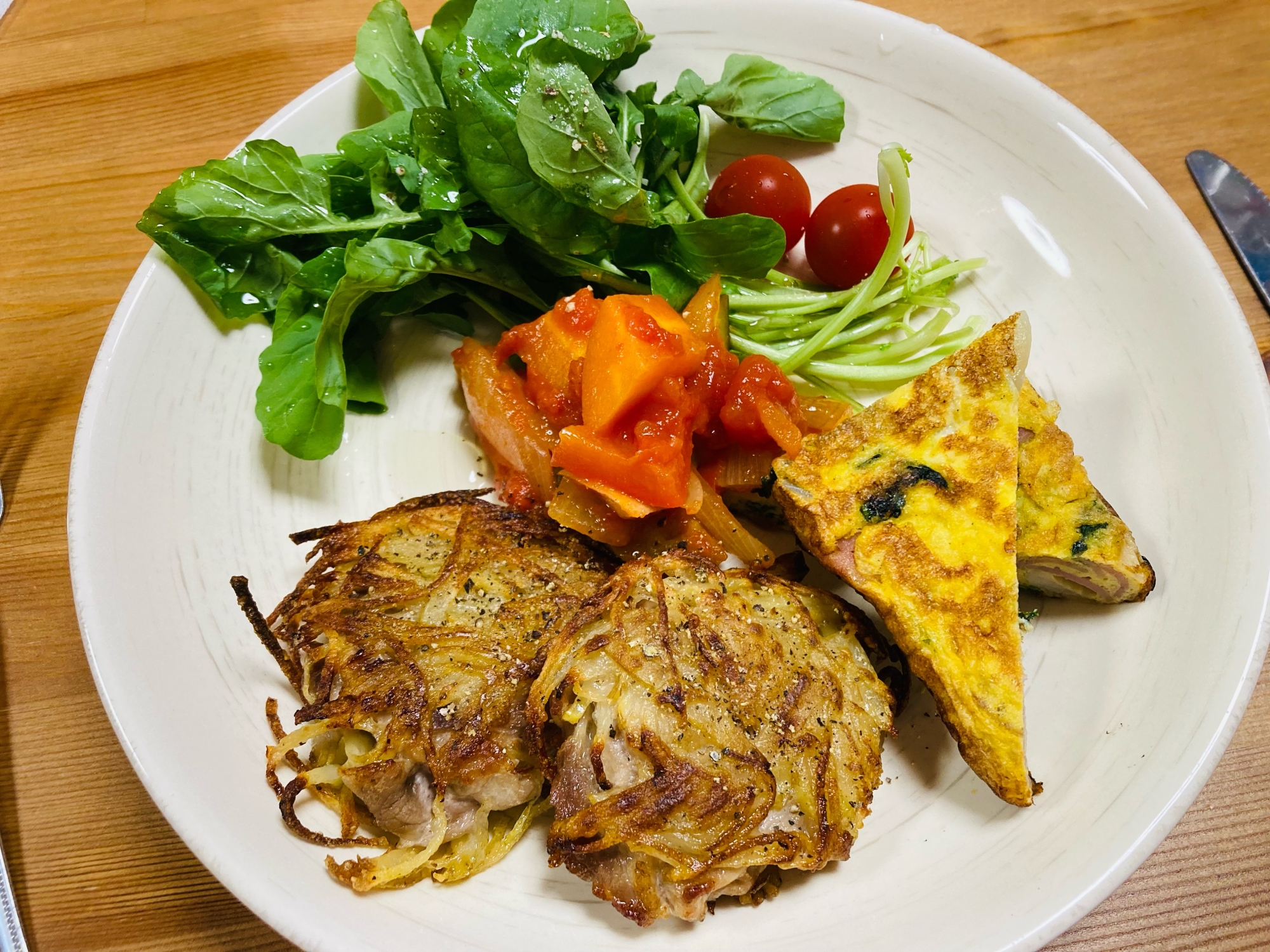 ボリュームおかず！カリカリポテトの豚こまステーキ