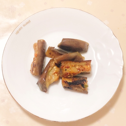 なすのごま油炒め 七味黒ごまかけて
