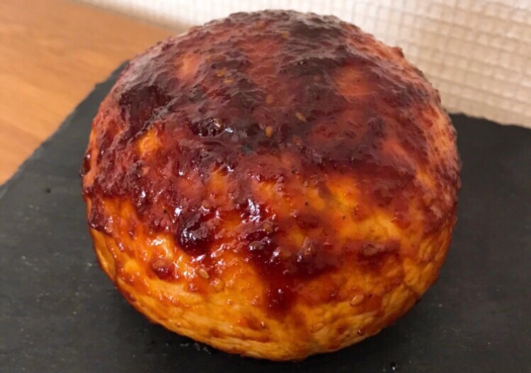 白菜キムチと半熟煮玉子が入った肉巻きおにぎり‼️