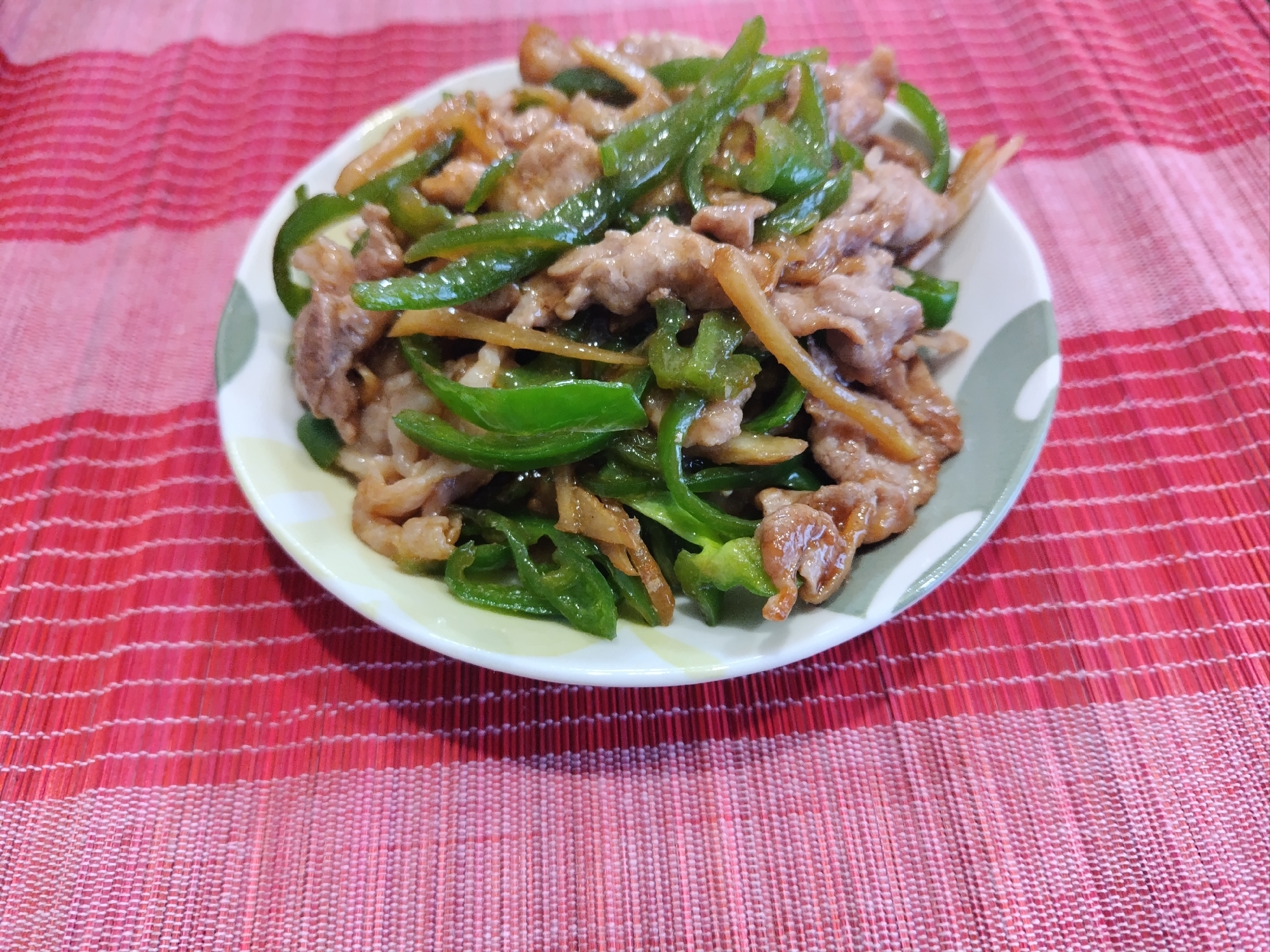 ご飯が進む♪青椒肉絲〜チンジャオロース生姜入り