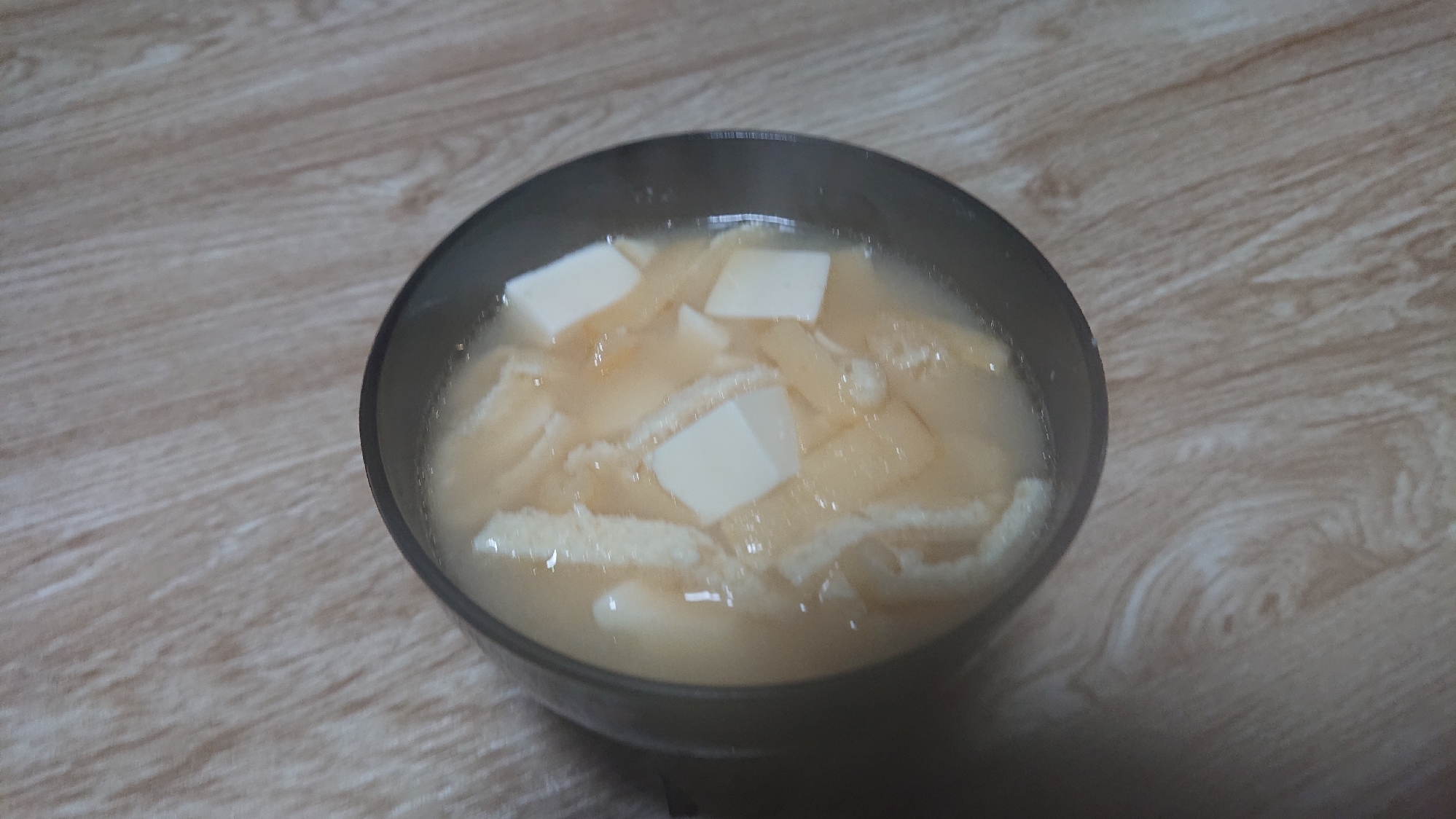 ゴマ油で風味豊かな豆腐の味噌汁！