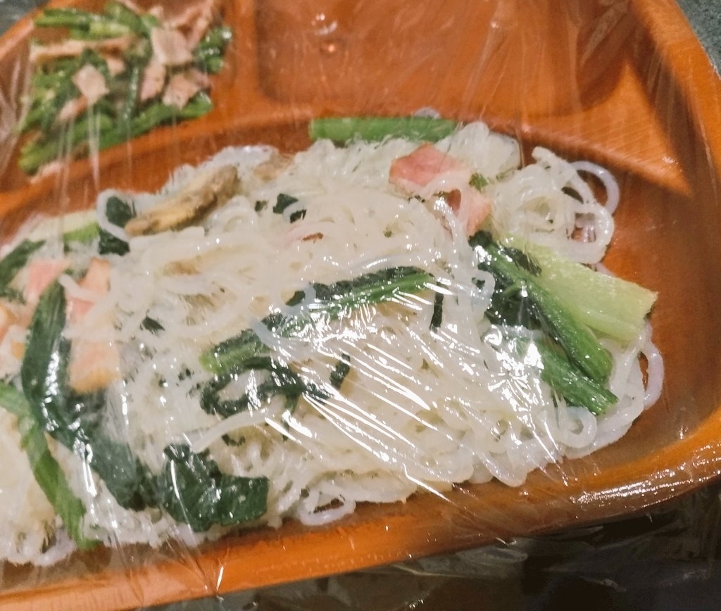 小松菜とベーコンのしらたきペペロンチーノ