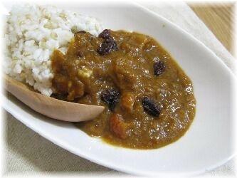 暑い時はやっぱりカレーが一番ですよね！　たっぷり野菜とルウがとっても美味しかったです。　お鍋が空っぽになってしまいました＾＾*