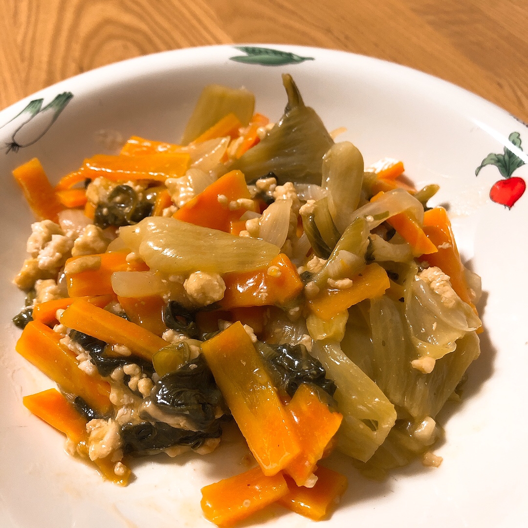 ホットクックで!チンゲンサイと人参のとろみ炒め