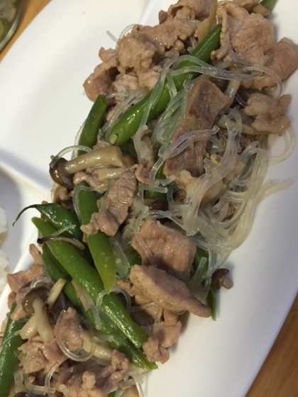 豚肉といんげんと春雨の炒め煮