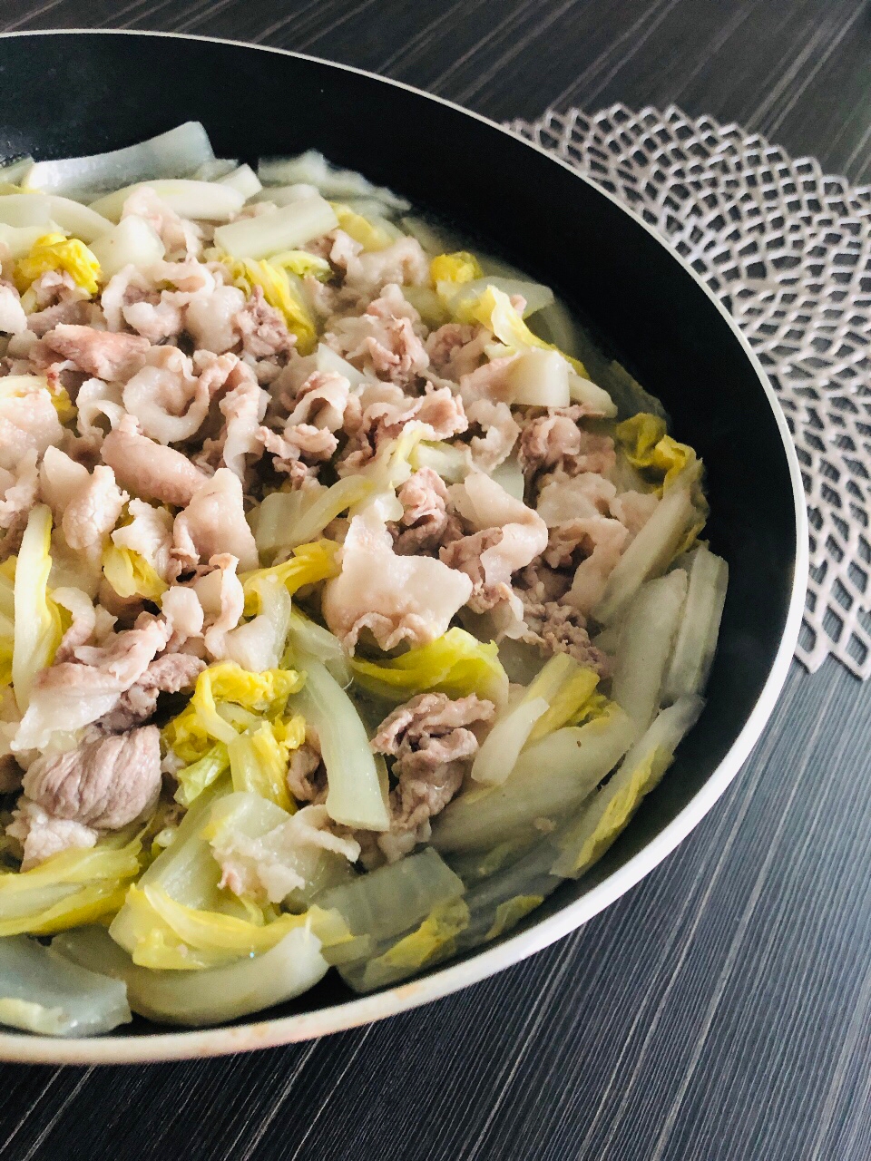 味噌が隠し味☆豚肉と白菜の煮浸し風