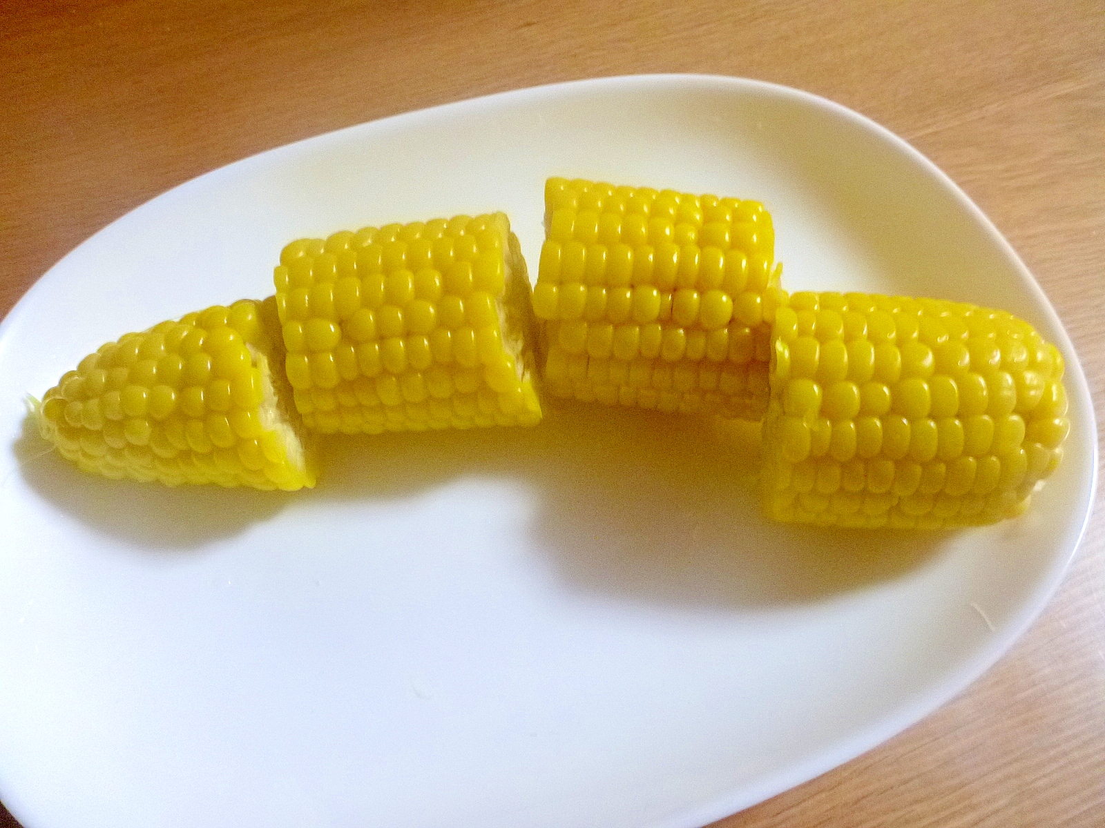 レンジで3分 1番簡単なトウモロコシのゆで方 レシピ 作り方 By Kkyuco 楽天レシピ