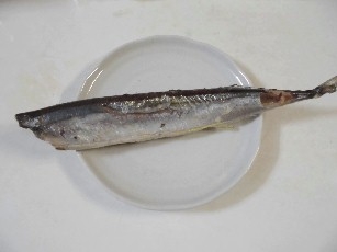 秋刀魚の塩焼き