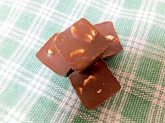 簡単ピーナッツチョコ