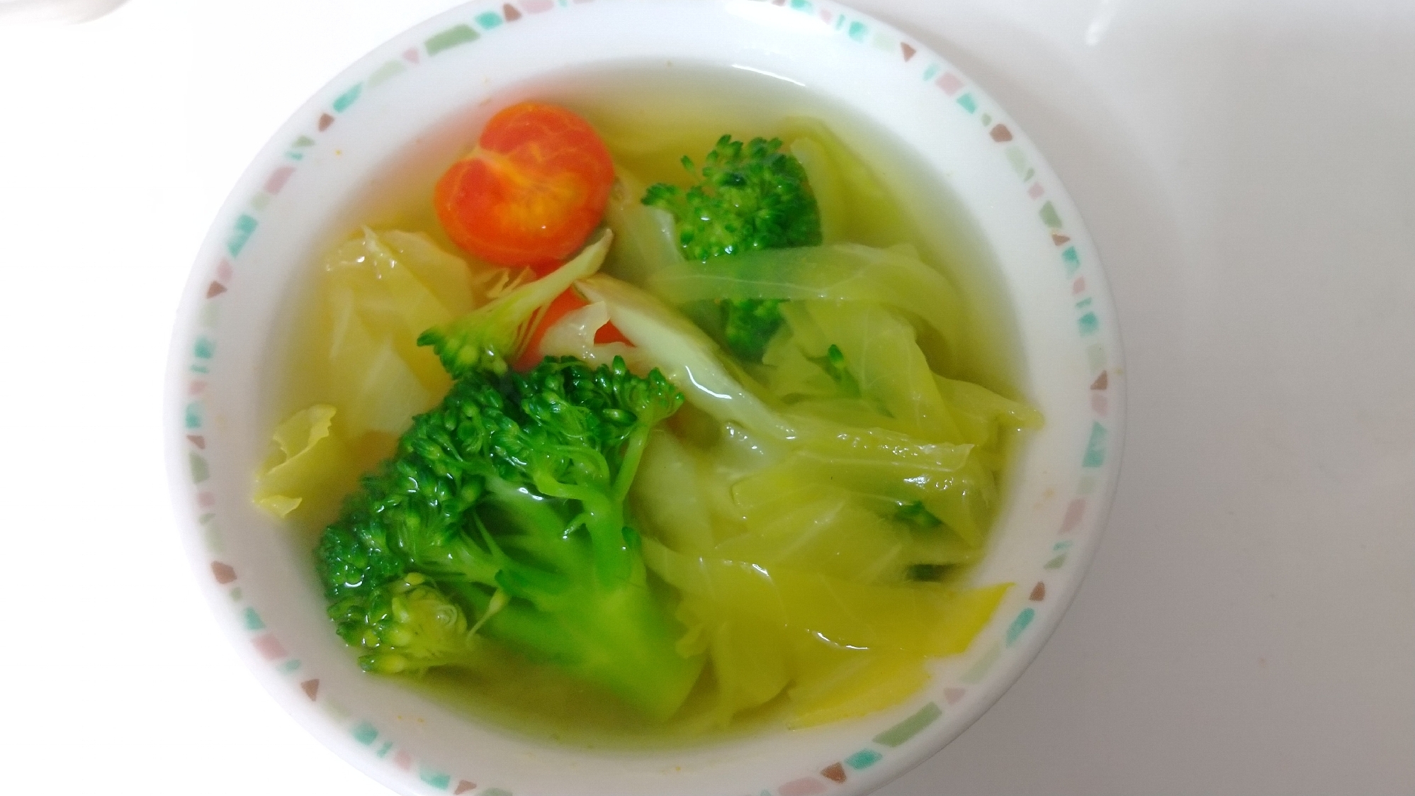 春キャベツ＊トマト＊ブロッコリーの野菜スープ！