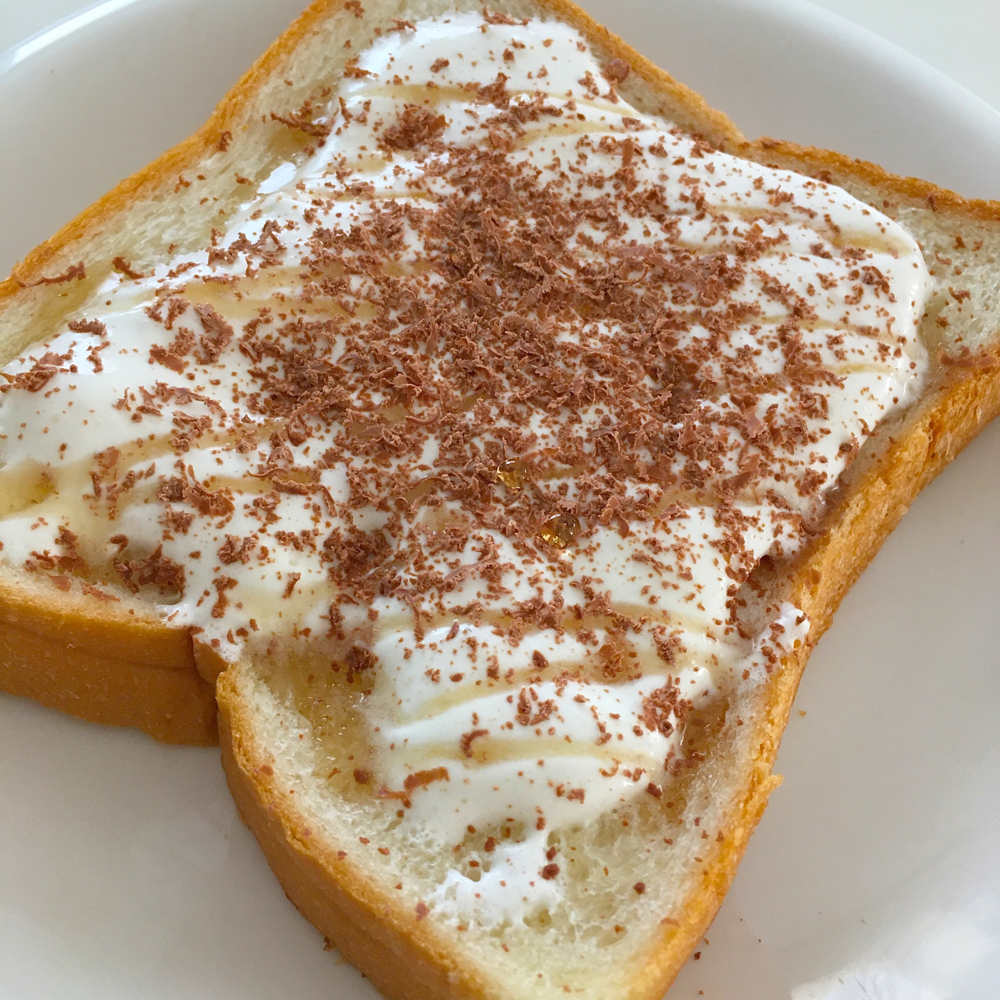 生クリームはちみつチョコトースト