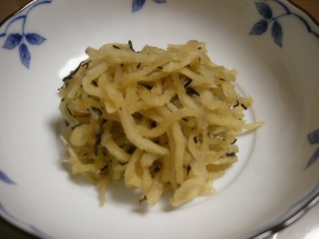 すき焼きのタレで切干大根とひじきの煮物