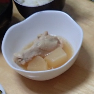 鶏手羽元と大根のこっくり美味しいコトコト煮物