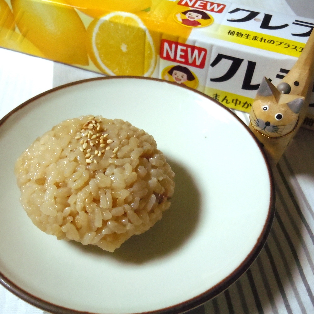 静岡県の郷土料理　お桜ご飯のおにぎり♪