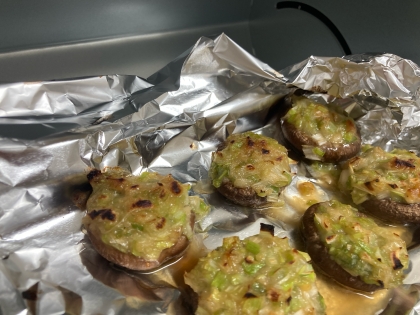 乗せて焼くだけ!!椎茸のネギ味噌焼き❤