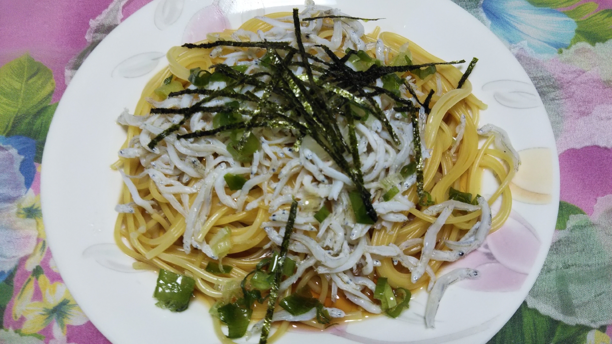 しらすときざみ海苔と小ネギの和風パスタ☆