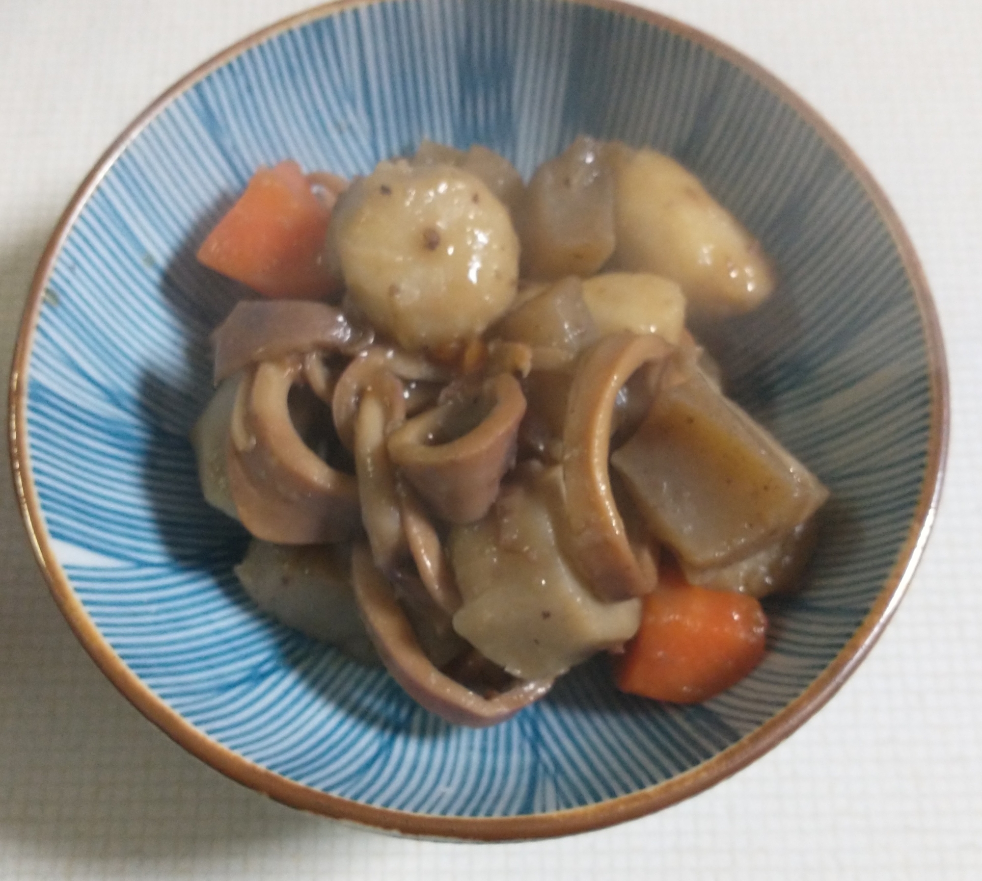 超簡単！美味しい！いか味付缶でイカと里芋の煮物