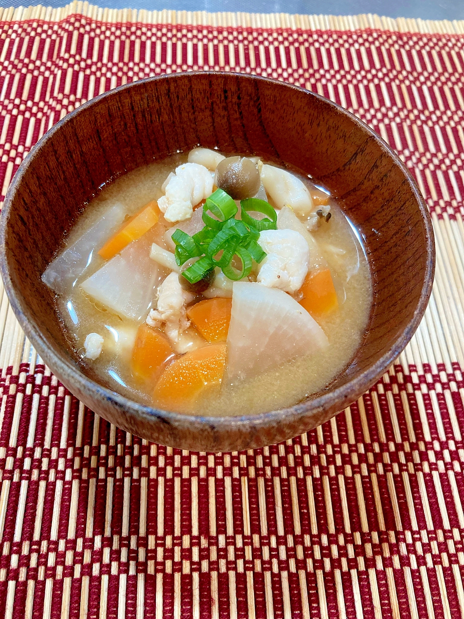 ♦️捨てないで！鶏皮の旨味ジワ〜のお味噌汁